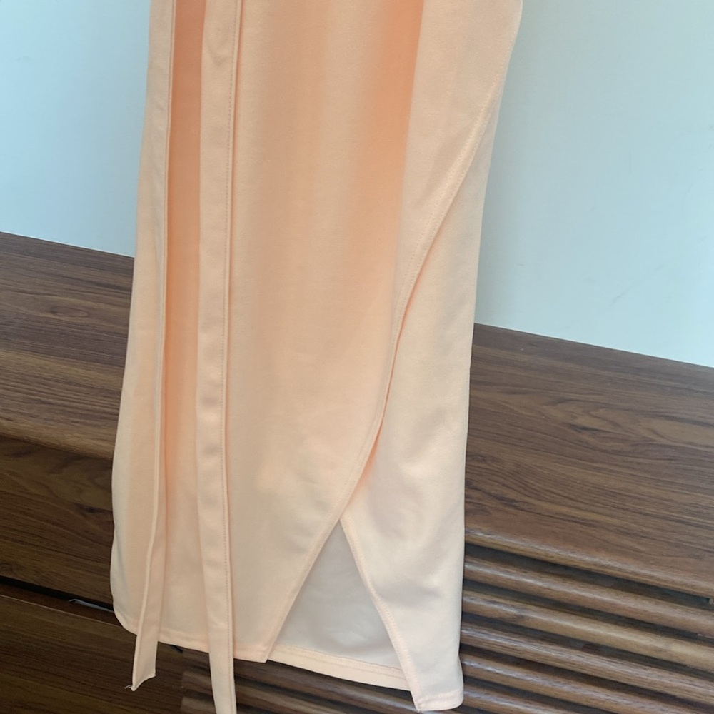 PrettyLittleThing - NWT Peach Midi Dress - US 2 - Picture 13 of 13